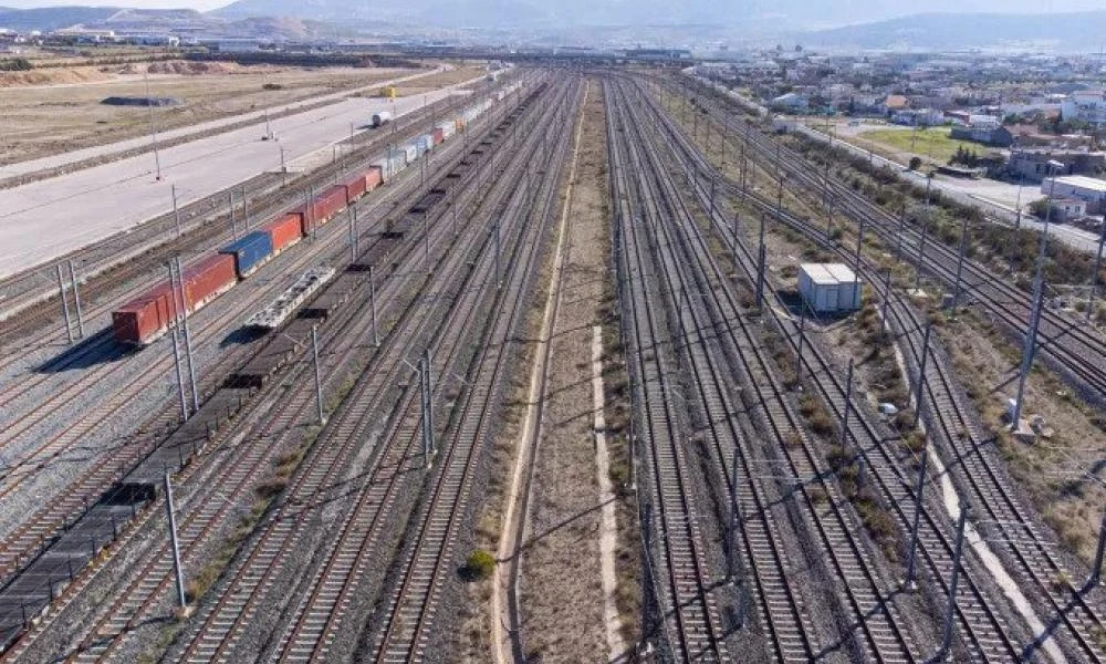 Επανέρχονται από την Παρασκευή τα σιδηροδρομικά δρομολόγια Αθήνα-Λειανοκλάδι\